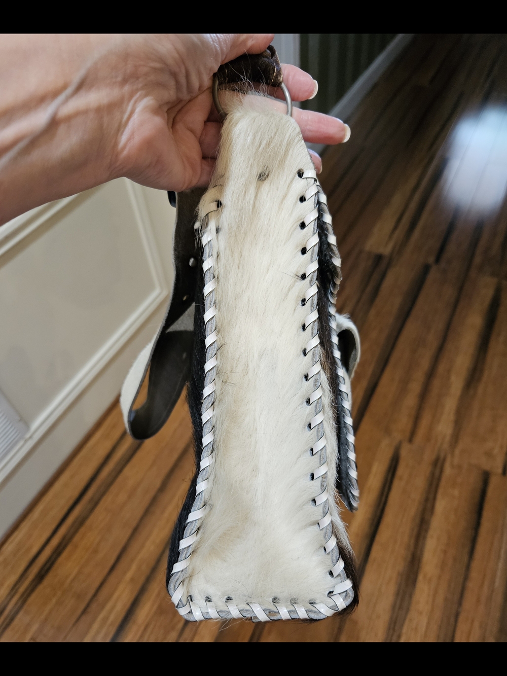 Vintage Black and White Cowhide Crossbody Bag - Genuine Haircalf - Picture 5 of 5